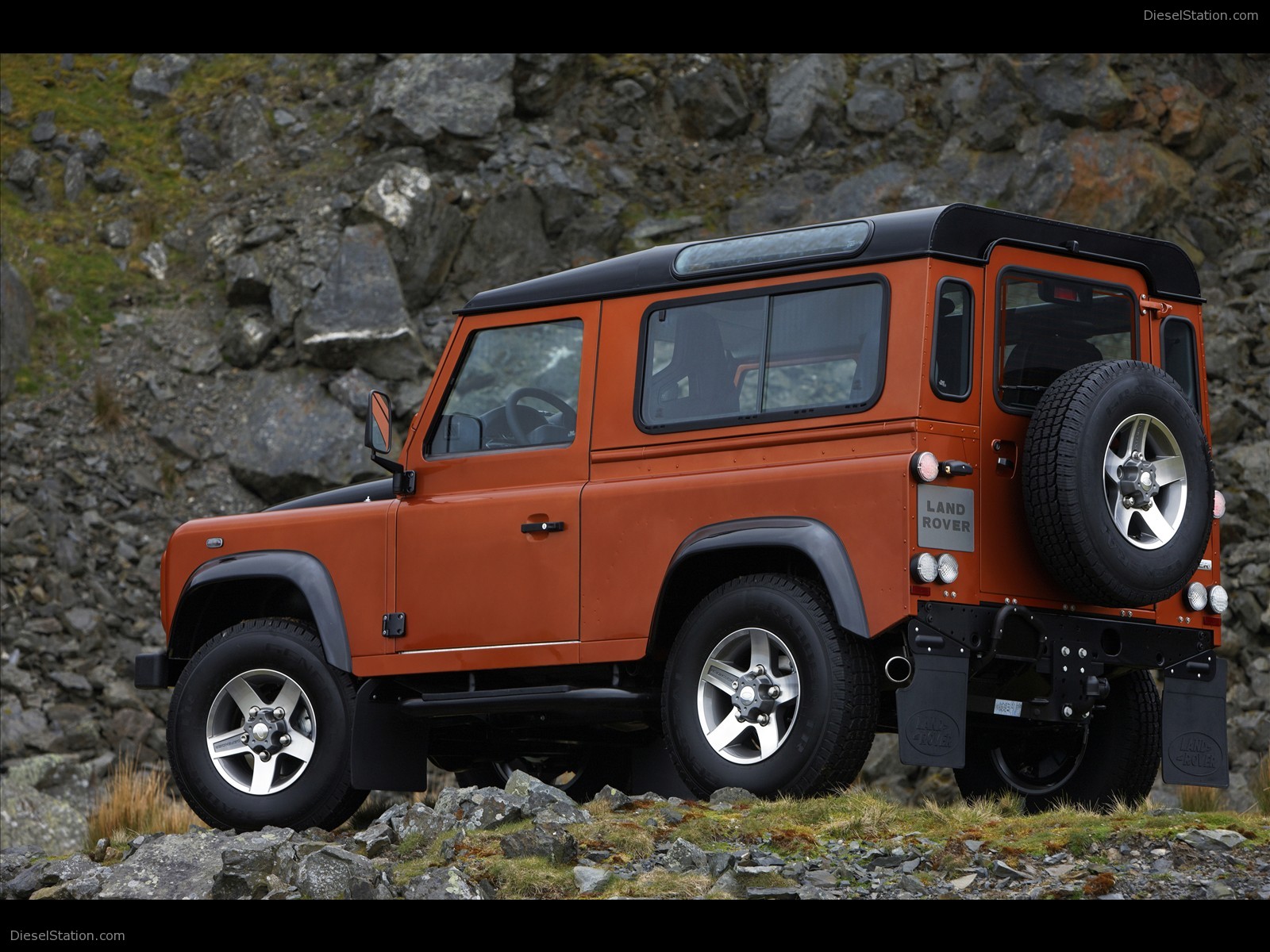 Land Rover Defender 'Fire & Ice' Editions Land Rover Defender 'Fire & Ice' Editions